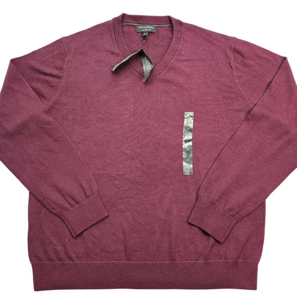 Banana Republic Sweater Mens XL Red V-Neck 100% Merino Wool Lightweight